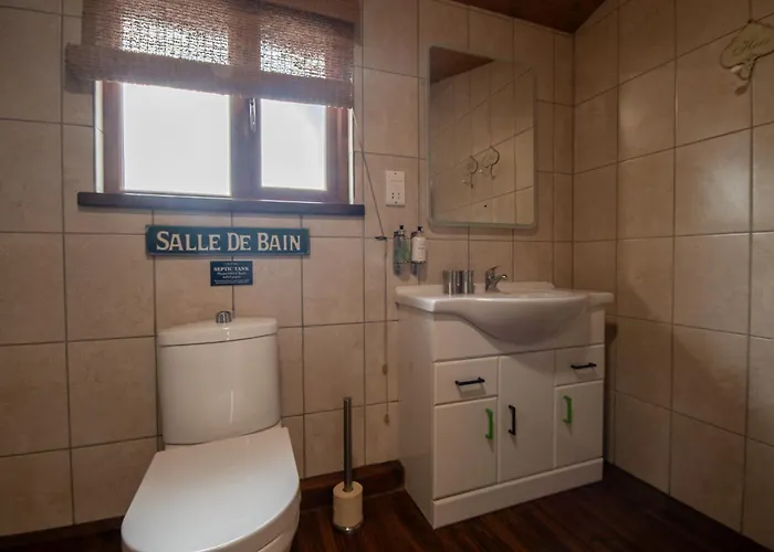 Bouscat - Still Rabbit - Hot Tub - Yorkshire * Selby