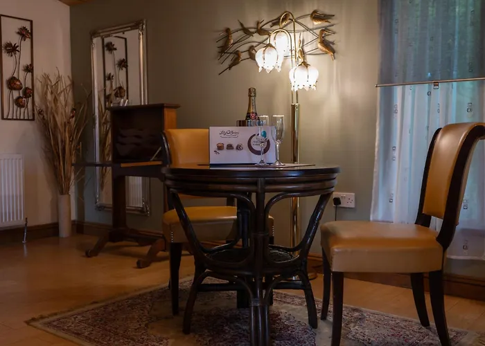 Villa Bouscat - Still Rabbit - Hot Tub - Yorkshire