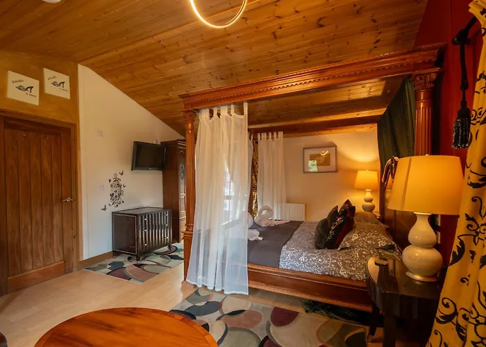 Villa Bouscat - Still Rabbit - Hot Tub - Yorkshire Selby