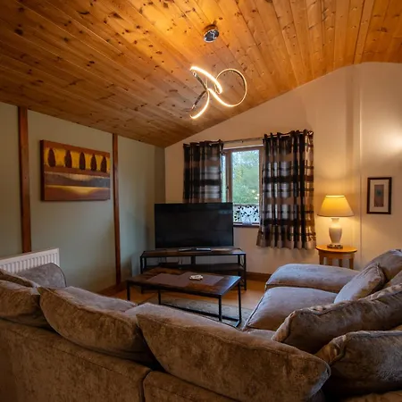 Bouscat - Still Rabbit - Hot Tub - Yorkshire Selby