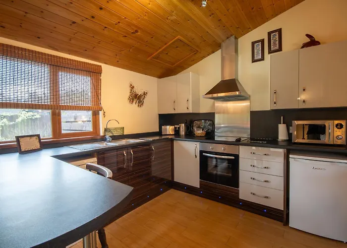 Bouscat - Still Rabbit - Hot Tub - Yorkshire * Selby