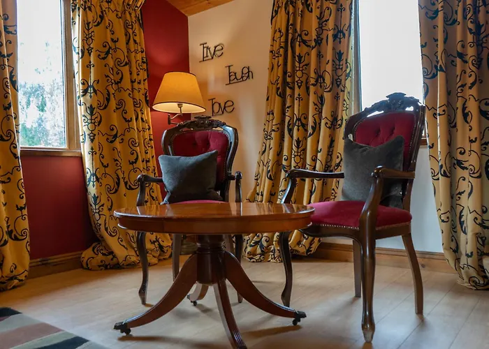 Bouscat - Still Rabbit - Hot Tub - Yorkshire Selby